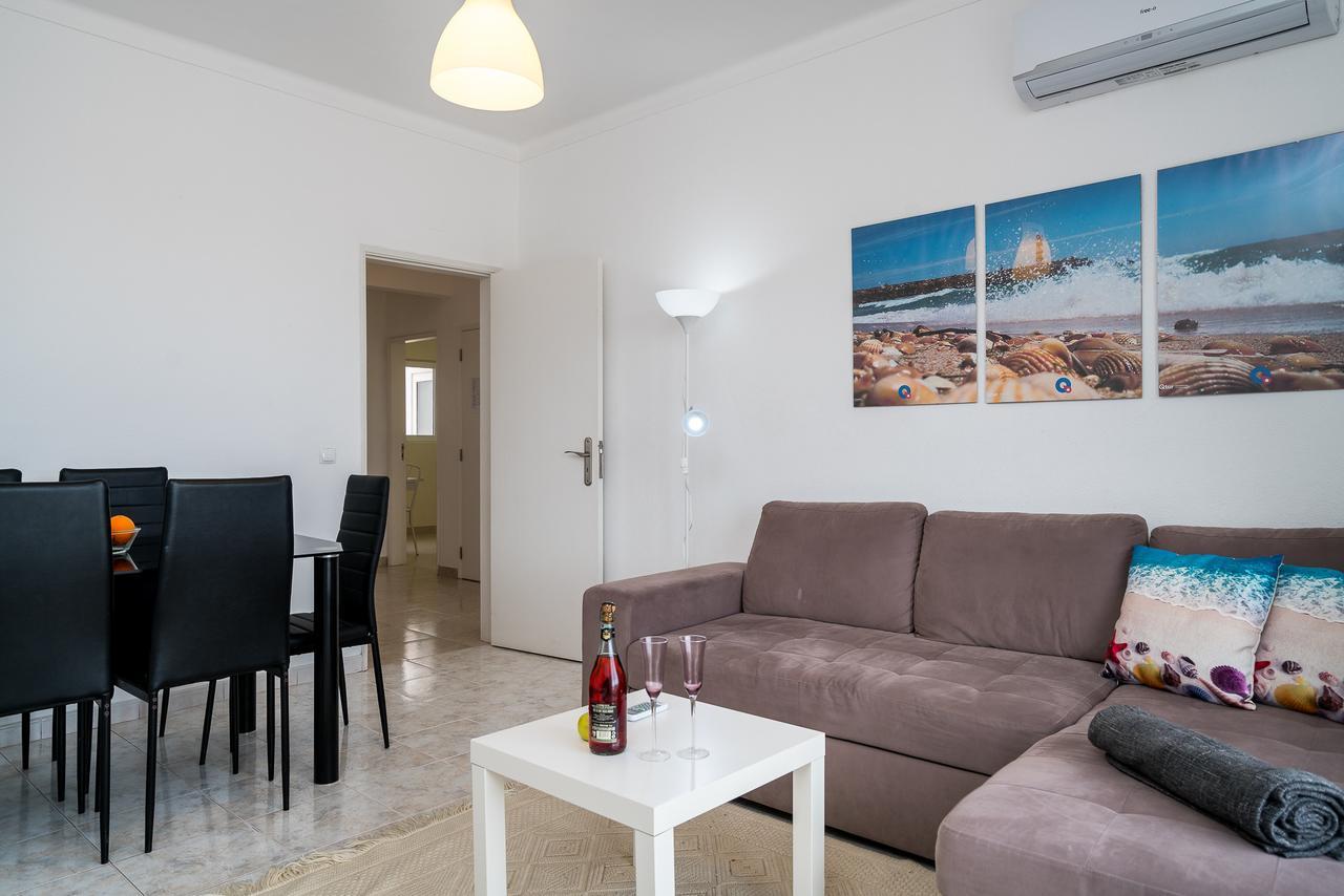 شقة T2 Avenida- Frente Mar, Ar-Condicionado, Wifi كوارتيرا المظهر الخارجي الصورة