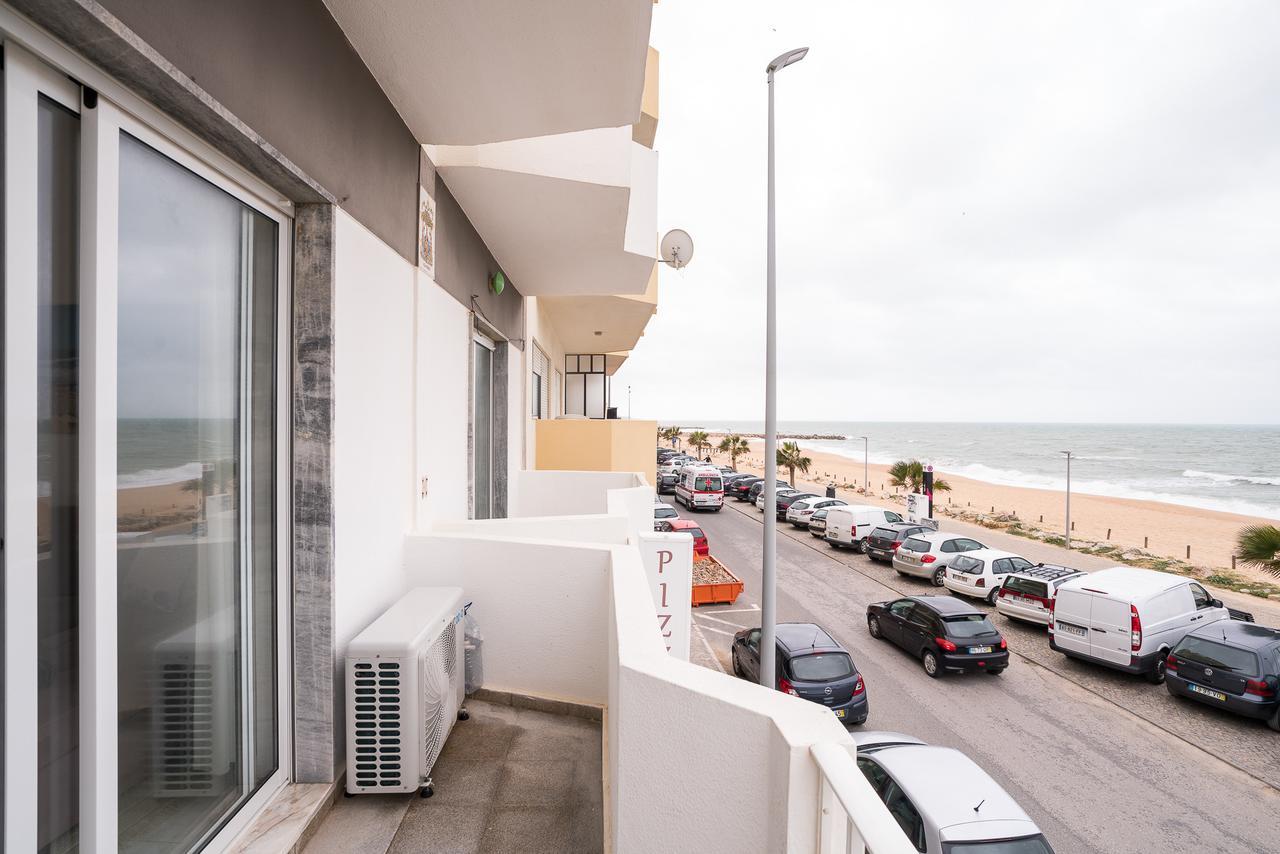 شقة T2 Avenida- Frente Mar, Ar-Condicionado, Wifi كوارتيرا المظهر الخارجي الصورة
